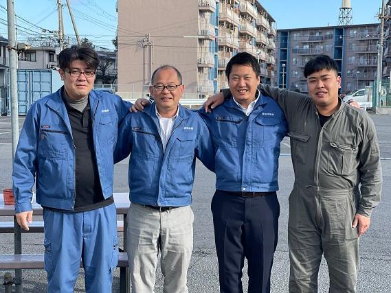 中型4ｔルート配送ドライバー（保冷車）／お昼までのお仕事！大手スーパーへの配送！月給28万円以上！