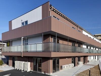 入居者様増加に伴い、介護職員を増員募集中です！ブランクのある方もOK♪まずはお気軽にご応募ください♪