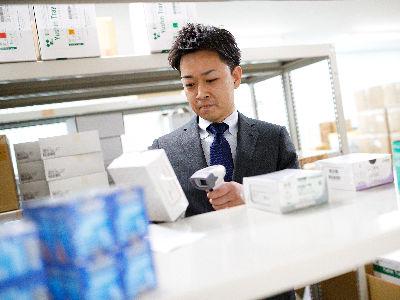 当社は大手医療機器販売商社の関連企業です。個人のスキルに合わせた研修を実施しますので、特別な資格...