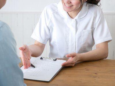＼夜勤なし(日勤のみ)／＼有給休暇・看護休暇取得率ほぼ100％／健康診断を通じて、皆様の健康づく...