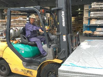 今がチャンス！地元に根ざした物流商社【正社員】のお仕事！大手建材メーカーとの取引で安定成長中！未...