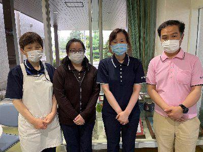 自然豊かな施設で日勤の特定施設看護師(正・准)を募集！施設では幅広い年代の男女スタッフが活躍中！...