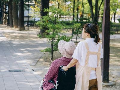 ＊入居者様・スタッフが笑顔で快適に過ごせる施設を目指しています＊サービス付き高齢者向け住宅のサー...