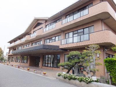 デイサービスの介護職員さん募集中！！土・日曜日お休みの日勤帯の勤務です。勤務開始日な...