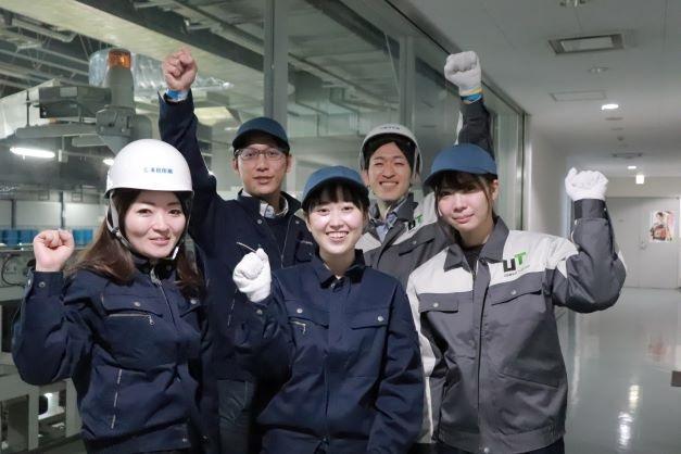 【月収26万円可】倉庫内でのフォークリフト作業！日勤☆資格を活かせる☆残業少なめ！土日休み♪