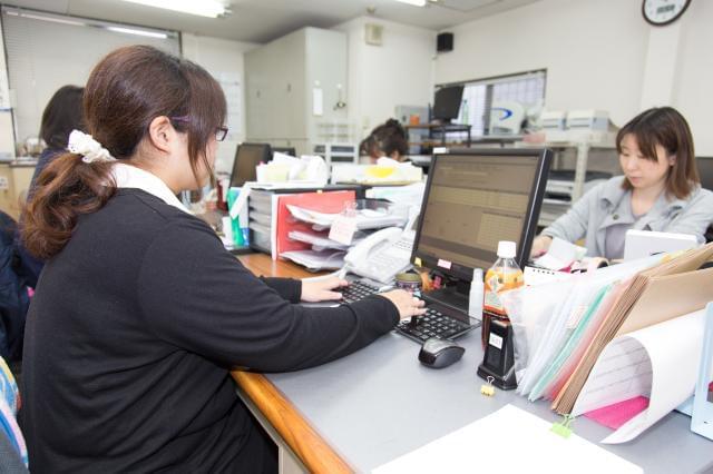 ≪摂津市≫【事務スタッフ】未経験OK！厚待遇であなたをサポートします！