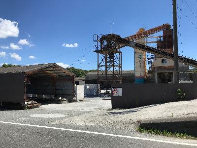 ＼事業拡大の為、正社員スタッフ募集！／未経験者もOK！学歴・経験不問！製造加工スタッフ募集中！