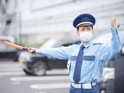 駐車場の誘導警備スタッフ（アルバイト・パート）募集中！金・土・日・祝のみのシフト＊週1日～2日勤...
