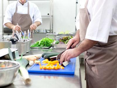 【賞与年2回！調理師募集】三宝病院内厨房での調理師！スキルアップ・キャリアアップしながら働きたい...