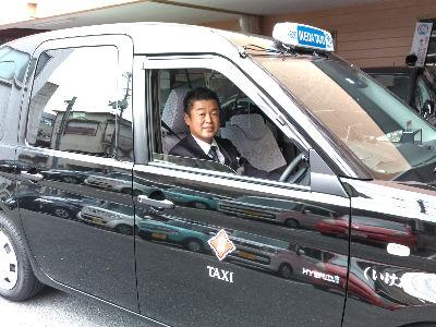働きやすいタクシー乗務員のお仕事。初めての方、女性、60歳以上も多数活躍中！長期で安定して働けます！