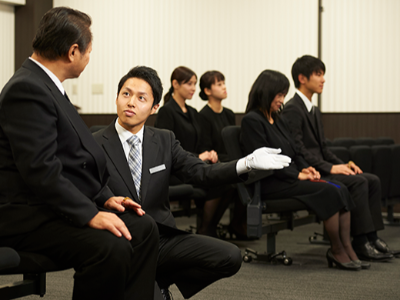 年齢・学歴不問＆未経験でもチャレンジOK！インセンティブ制度ありのセレモニーアドバイザーを募集中...