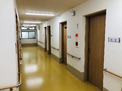 ＼施設内クリーンスタッフ募集！／＼未経験も大歓迎／気配りのきく方大歓迎！