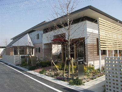 看護スタッフ（パート）募集！経験不問＊ブランクからの復帰も応援＊平日勤務のみで土日祝はお休み＊1...