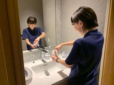 2023年8月スタート＊1350円～の高時給！週2日～OK！夕方～夜のホテル清掃スタッフ募集！研...