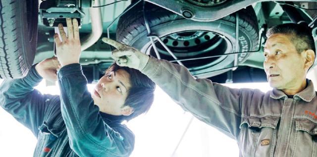 【自動車整備士】大阪市／経験不問！20代〜50代男性活躍中。残業ほぼナシ。休みも多く、オフ充実！