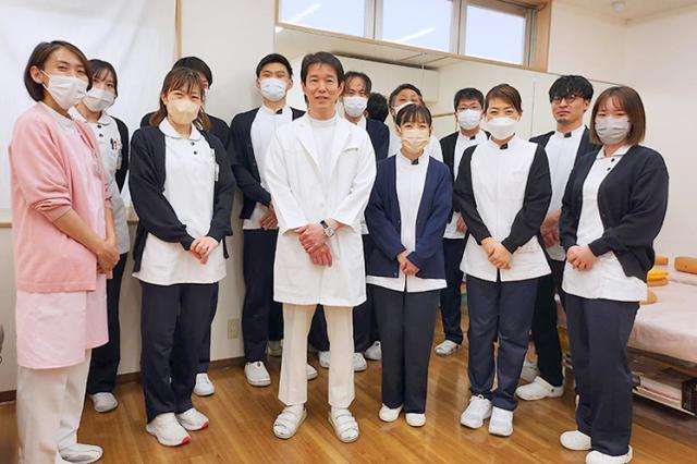 整形外科でスタッフ募集☆居心地の良さが自慢の職場で働きませんか♪谷町線「千林大宮」駅から徒歩2分！