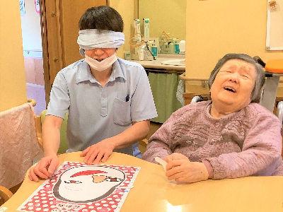 週1日からOK！時給1,100円以上（時給 1,160円 〜）！土日祝のみ勤務もOK！有料老人ホ...