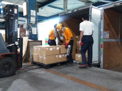 マイカー通勤OK！昼からの時間を有効活用したい方必見！福山通運配送センター内での軽作業のお仕事(...