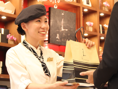＼1日4時間～、週3日～勤務OK／＼10％OFFの社内割引あり／みんな幸せな気分になる洋菓子販売...