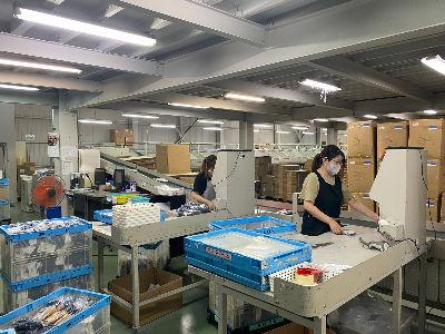 無資格・未経験OK！学歴・年齢不問！社員食堂完備！土日休み！アパレル商品センターの事...