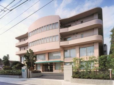 当施設の介護福祉士さん募集！北巽駅より徒歩10分の立地です♪☆賞与実績4.5ヶ月　☆年間休日12...