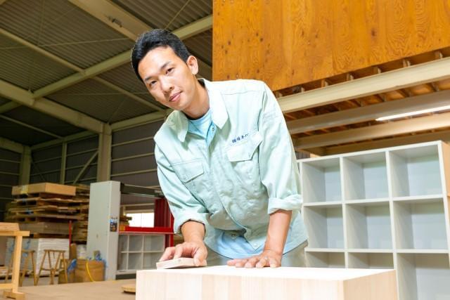 ≪家具製造スタッフ≫正社員としての安定を、ここでカタチにしませんか？（経験者優遇）