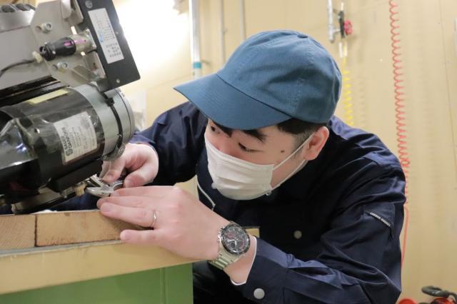 【日勤&土日祝休み】医療用ガラス小瓶の切断・加工！年休124日☆残業少なめ♪駅チカ徒歩5分！未経験可