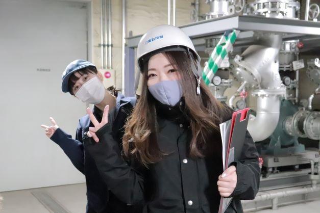 【日勤&土日祝休み】力仕事ほぼなし！化学製品の分析・試験・検査のお仕事◎残業少なめ☆送迎バスあり☆