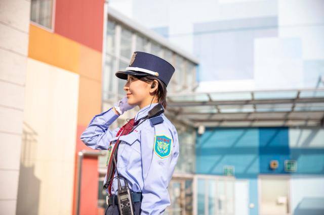 嬉しい入社祝い金制度あります≪大手物流センターの警備スタッフ≫◆男女活躍中！！（藤井寺市）