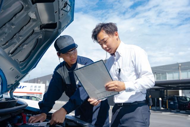 【整備士】トヨタ自動車正規ディーラーの整備職（正社員）募集◆年間休日110日◆資格取得支援制度充実
